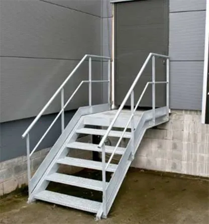 Installation et pose d'escaliers métalliques sur Rennes